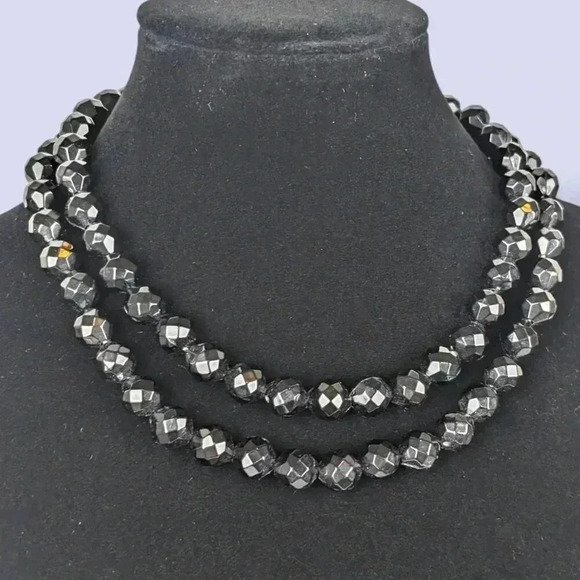 (2/$20) Faceted Black Bead Necklace - Picture 1 of 4